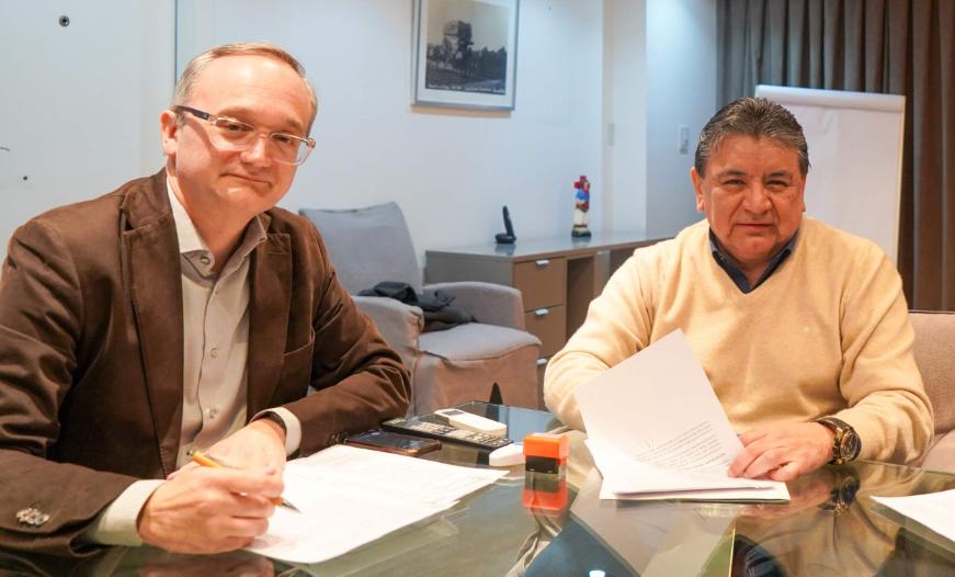 Elpresidente del Renatre, José Voytenco, y por el apoderado del VISEC, Gustavo Idígoras